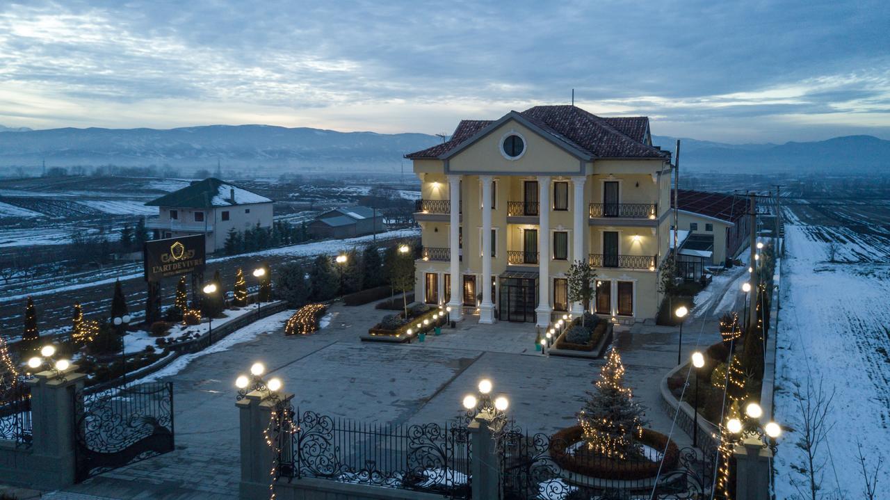 "L'Art De Vivre" Resort Корча Номер фото