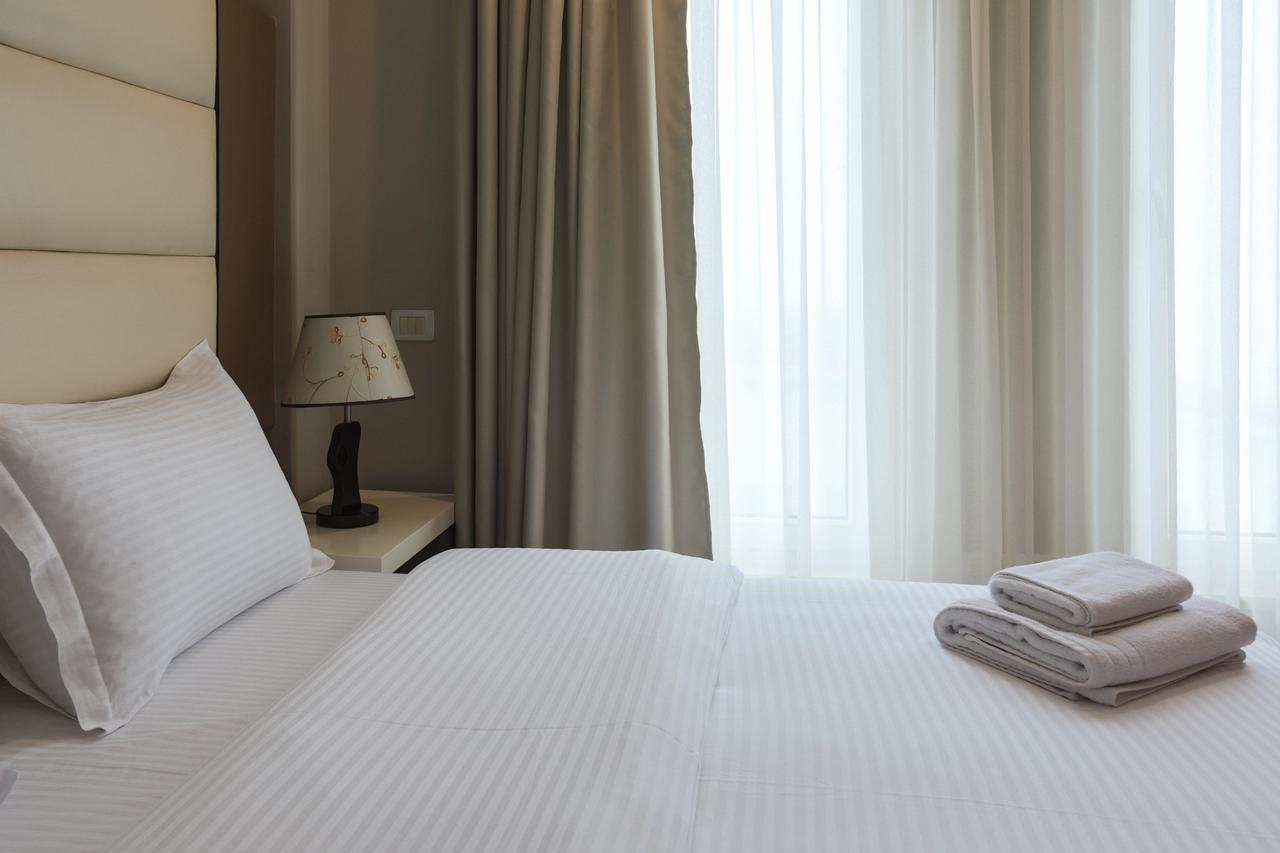 "L'Art De Vivre" Resort Корча Экстерьер фото