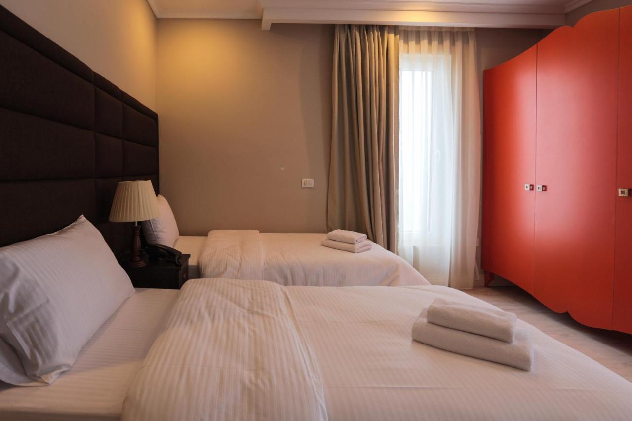 "L'Art De Vivre" Resort Корча Экстерьер фото
